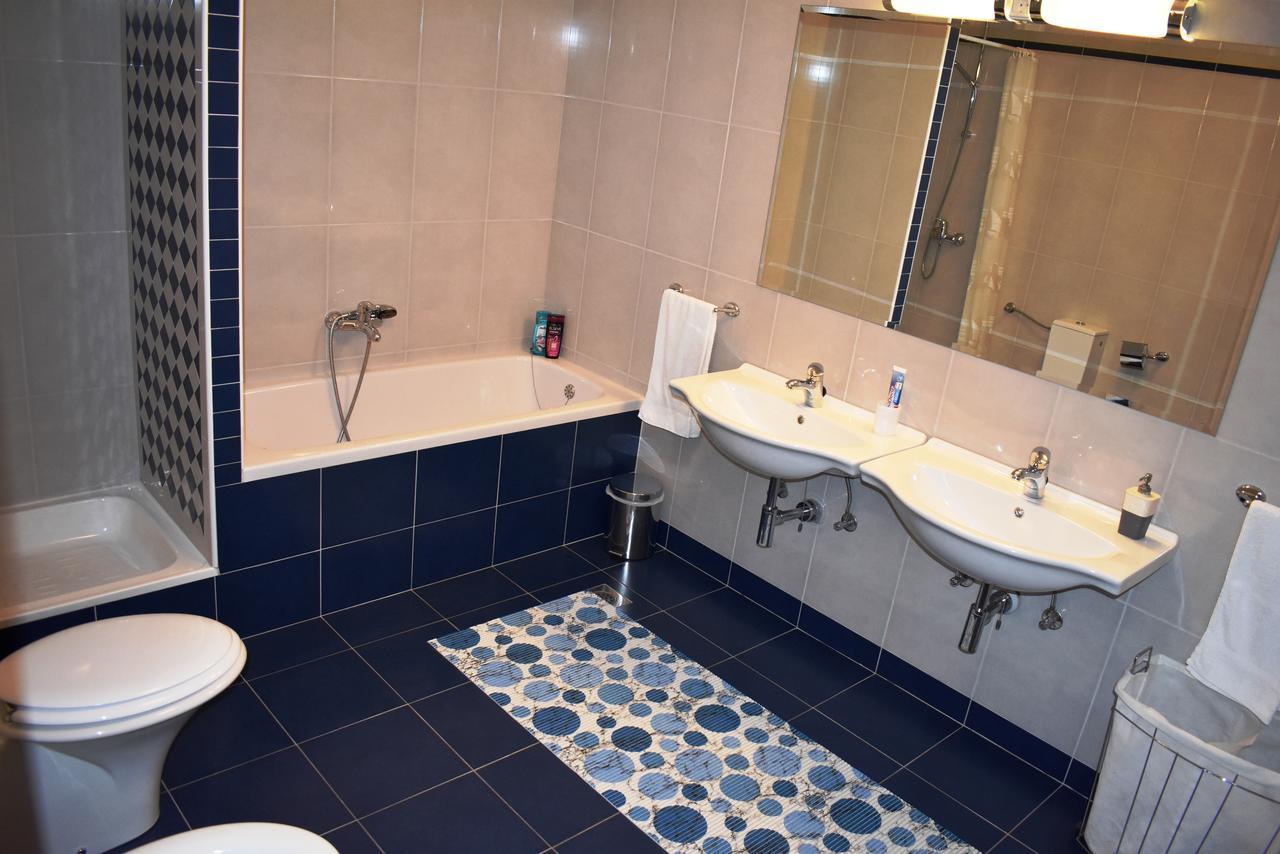 מאקרסקה Apartman Niki מראה חיצוני תמונה