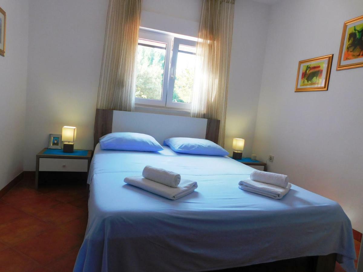 מאקרסקה Apartman Niki מראה חיצוני תמונה